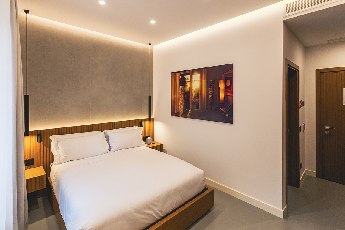 Camera J Hotel City Hotel