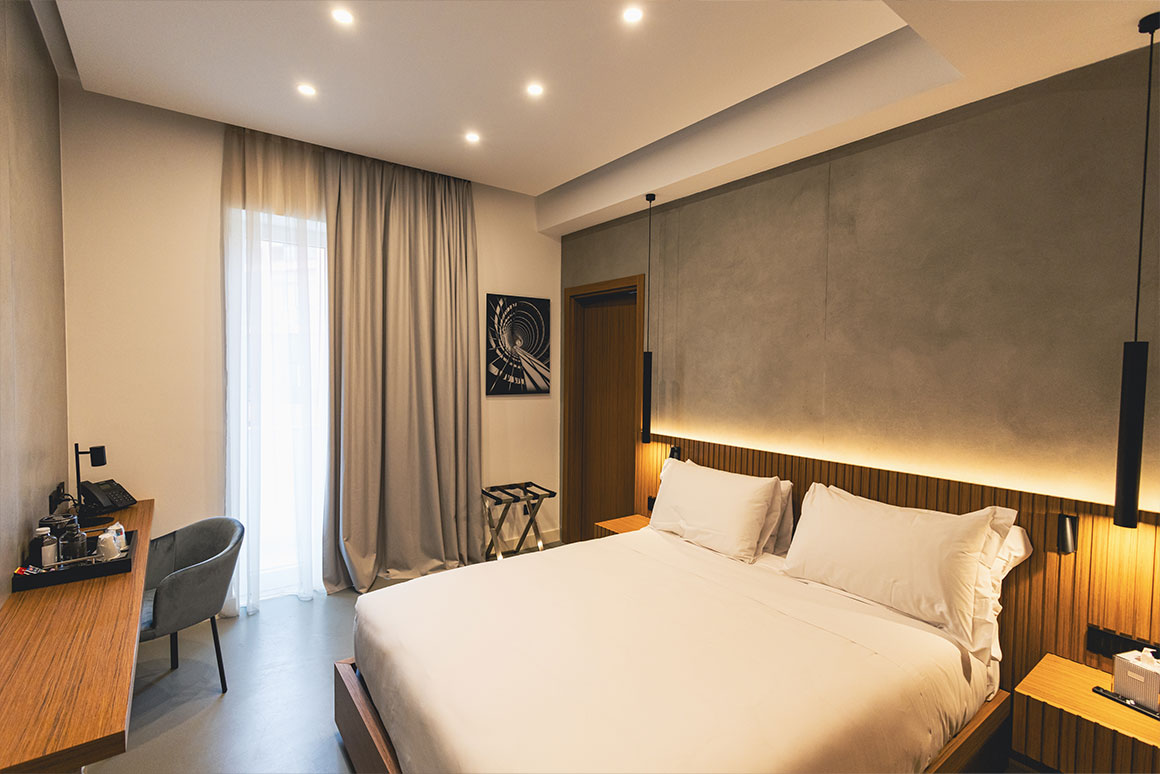 Camera J Hotel City Hotel